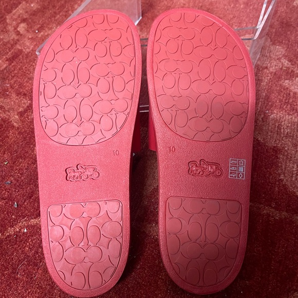 Disney X Coach Sport Slide With Mickey Mouse And Minnie Mouse. - Picture 4 of 14